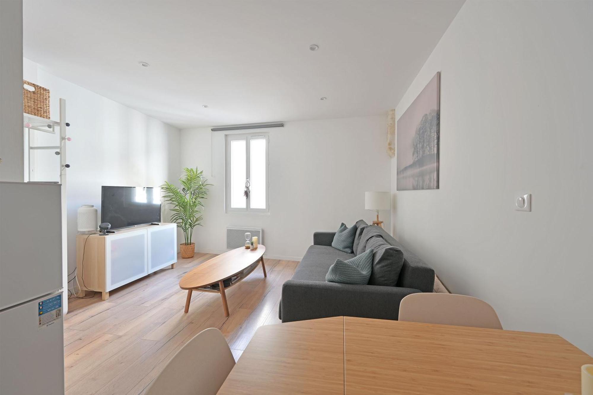 Studio Arthur - Proche Theatres Et Place Des Corps Saints - Wifi Avignon Bagian luar foto